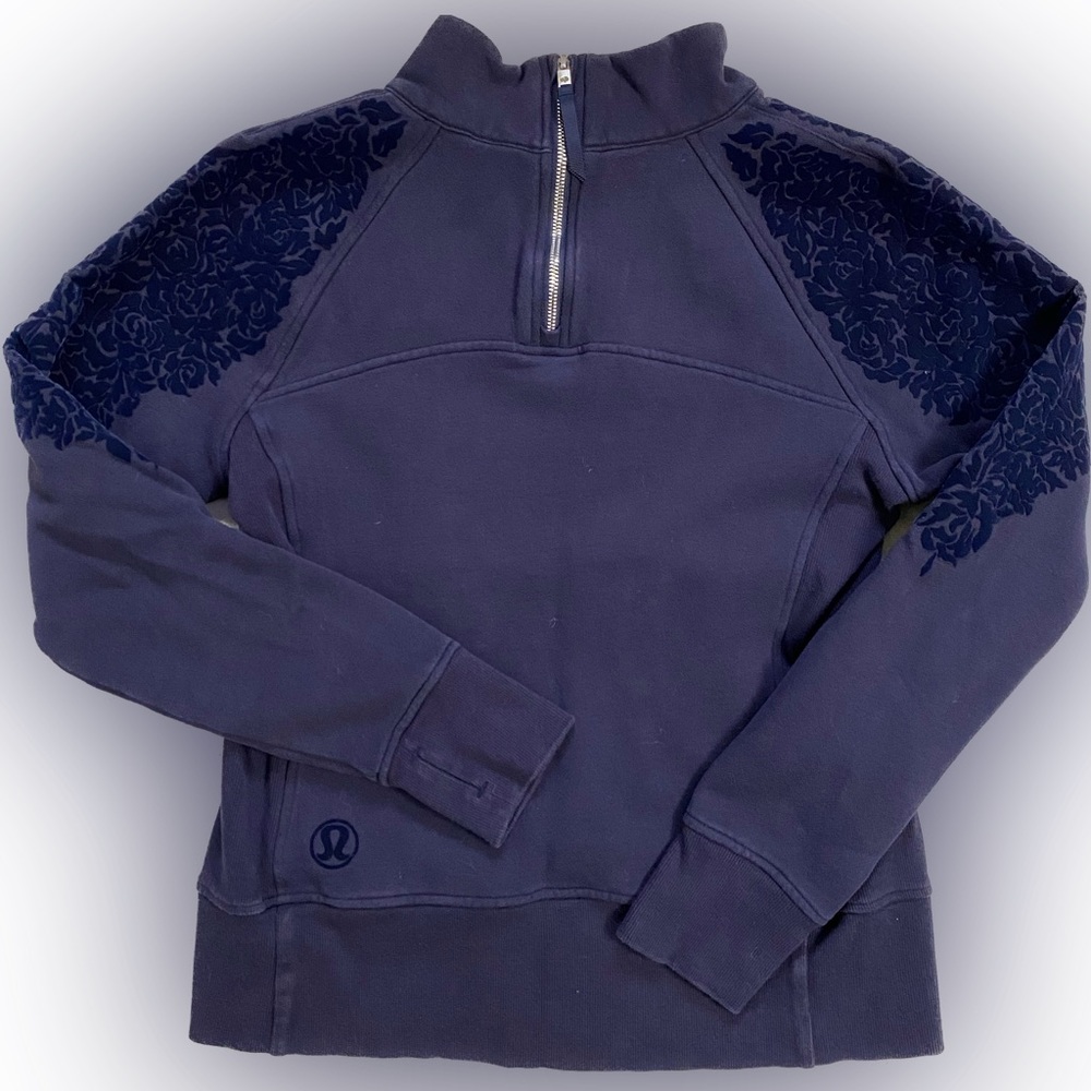 Lululemon blue sweatshirt Size 10